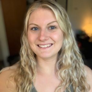 Meet your Posher, Marissa